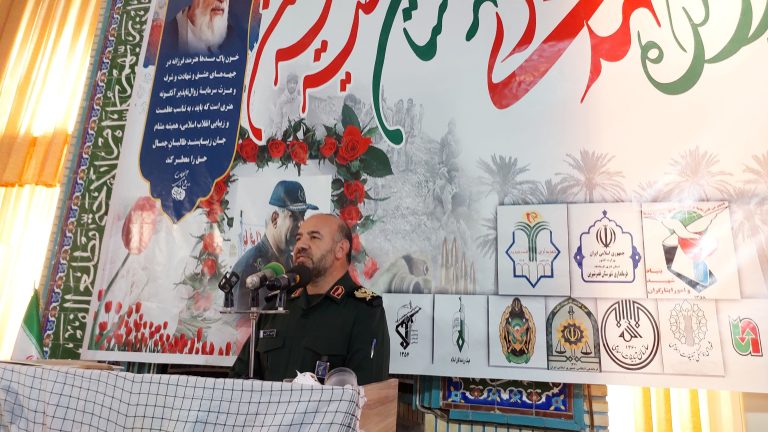 تلاش برای نصب المان آزادگان سر افراز در مرز خسروی