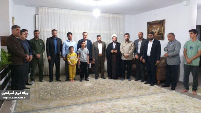 دیدار و سرکشی از خانواده های شهدا به مناسبت هفته بسیج