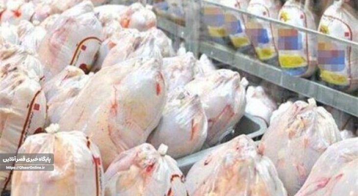 مرغ منجمد در بازار کرمانشاه توزیع میشود